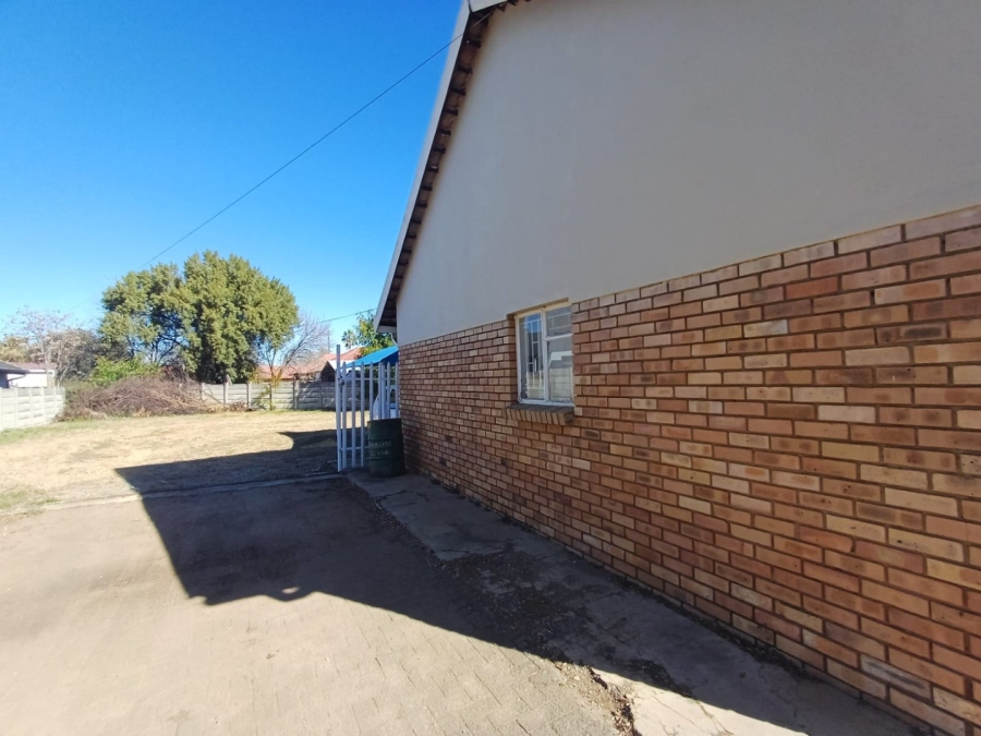 3 Bedroom Property for Sale in La Hoff North West